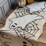 Camino de mesa fantasmas telaraña