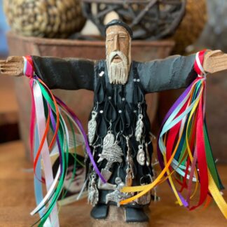 San Charbel Chico con milagros y listones multicolor